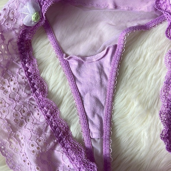 Eyelet Lace Lingerie Set - Picture 5 of 6